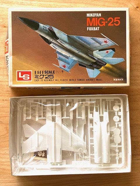 アシェット　ファントム　トムキャット 戦闘機　2機セット販売 アシェット 戦闘機 2機 完成品 2025年最新】Yahoo!オークション