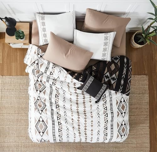 Image of Geniospin Super King Plus Size Comforter Set- 7 Pieces Boho Bed in a Bag, Western Bedding Set for All Seasons, Reversible Aztec Bedding, Lightweight Comforter Bed Set with Sheets, Pillowcases & Shams