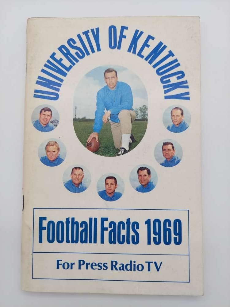 UNIVERSITY OF KENTUCKY WILDCATS COLLEGE FOOTBALL MEDIA GUIDE 1969