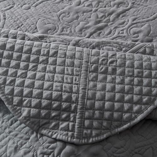 Image of EVENHUG Oversized King Bedspreads California King Quilt Set with Pillow Shams Extra Wide Large King Size Quilts Lightweight Coverlet Bedding Sets Light Grey 120 inchx128 inch