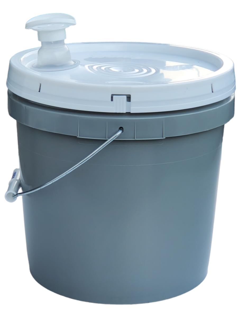 plastic bucket with lid and handle