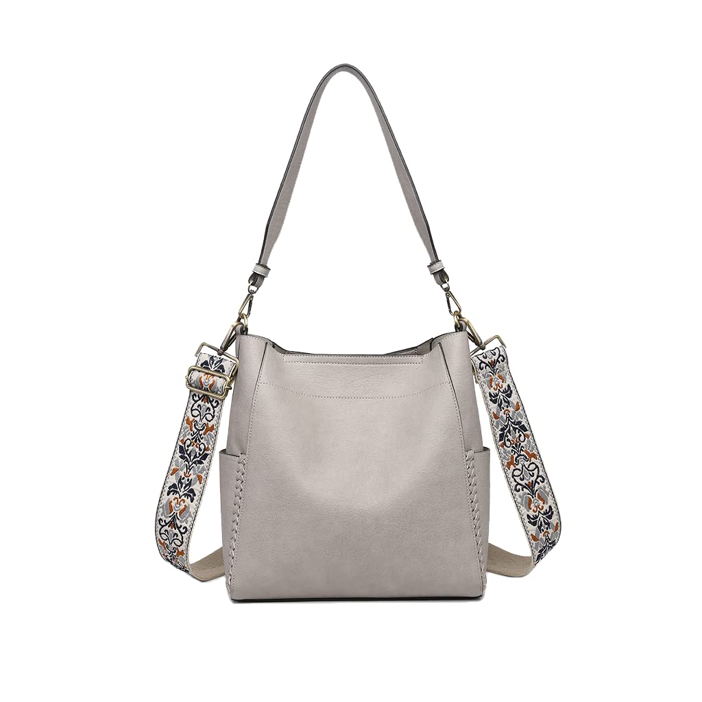 Penny Bucket Bag by Jen and Co.