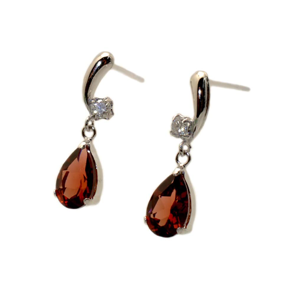 京セラ ガーネットピアス（K18ホワイトゴールド）