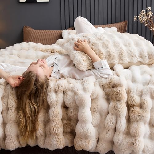 Image of Wonderful - 3 Pieces Faux Rabbit Fur Comforter Set King Size, Beige Tie Dye Plush Bedding Set, 3D Sculpted Bubble Warm Fluffy Comforter for Winter