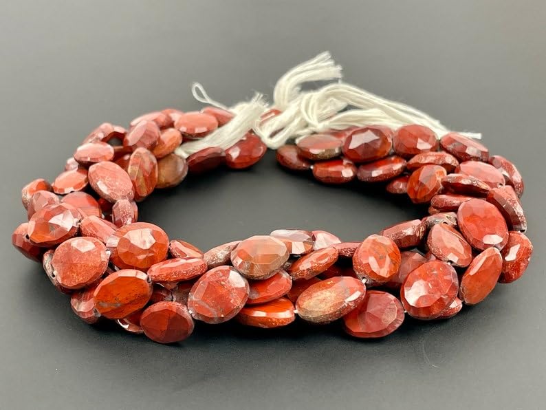 Jaspe rouge naturel en perles ovales pour la création de bijoux uniques haut de gamme