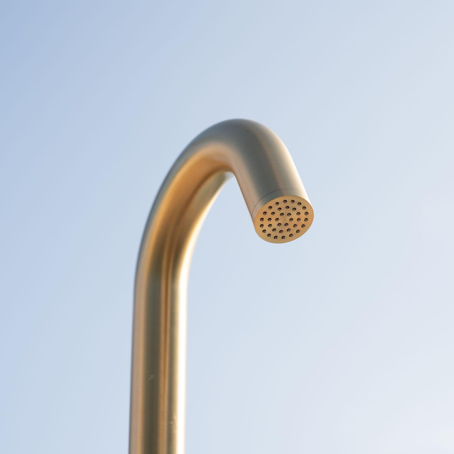 Sined Quartu Douche Dexterieur En Acier Inoxydable 316l Avec Tête De Douche Et Lavepieds h 2289 Cm Inox Oro Avec Douche De Tête Et Lavepieds