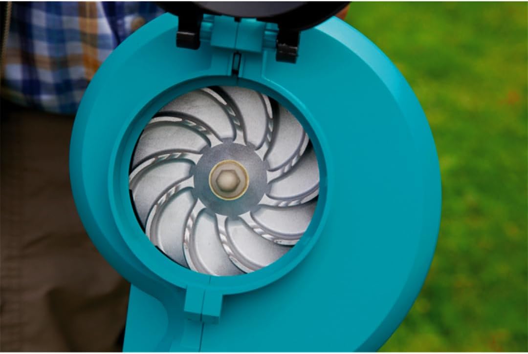 Z bliska view of the metal chopper wheel inside the Gardena ErgoJet 3000.