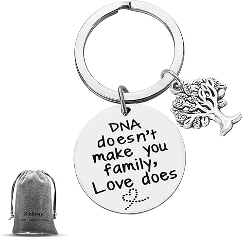 Xiahuyu Llavero con texto en inglés "DNA Doesn't Make You Family Love don", regalo para madrastra, regalo para padrastro, regalos de adopción,