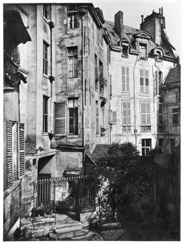 Tableau Rohan Courtyard pour habiller un grand mur vide avec un poster vintage