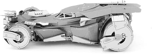 Miniatura 5 de Metal Earth Fascinations Batman v Superman Batmobile 3D Kit de modelo de metal con pinzas