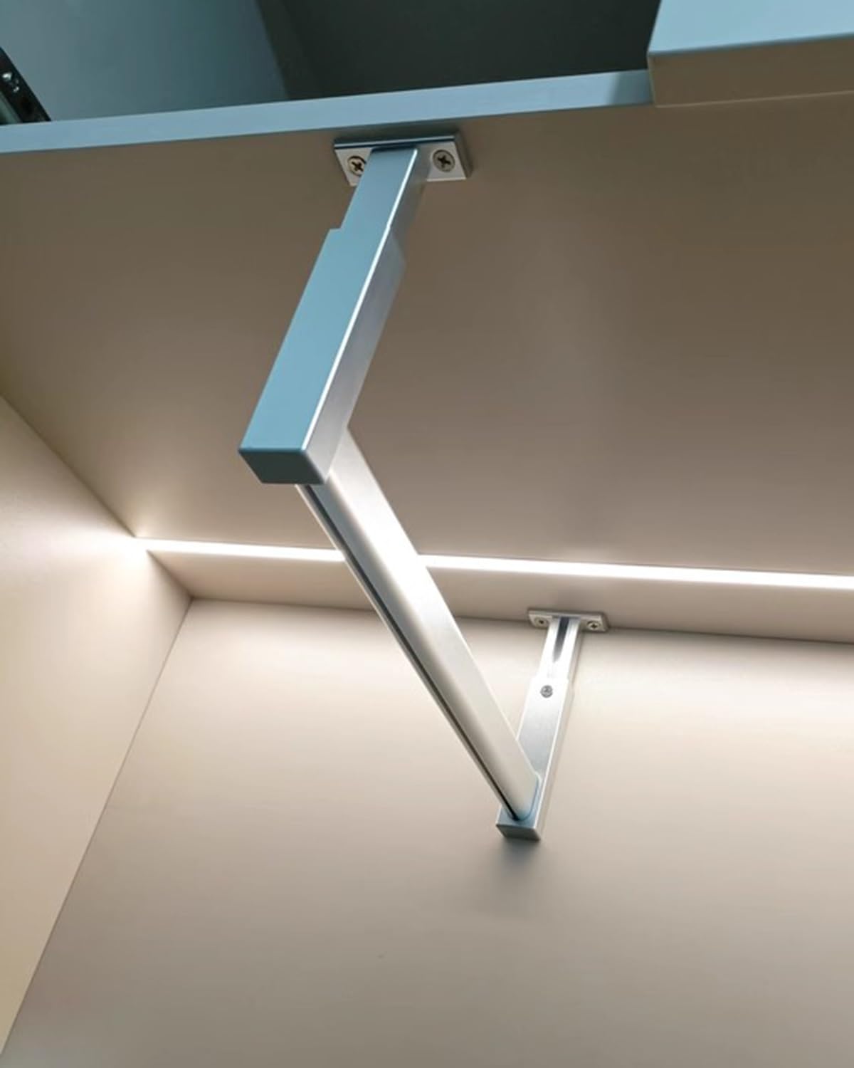 Varilla de armario ajustable LWX de 36 cm con ganchos 1