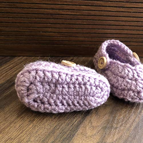 Crochet slip-on style baby shoes, Crochet Baby girl shoes, Baby girl and boys slippers, handmade by order from 0-12 months, different colors by order, first shoes, baby girl, newborn shoes, adjustable slip-on strap,, purple shoes, soft and comfy, exclusive design, crochet baby shoe3