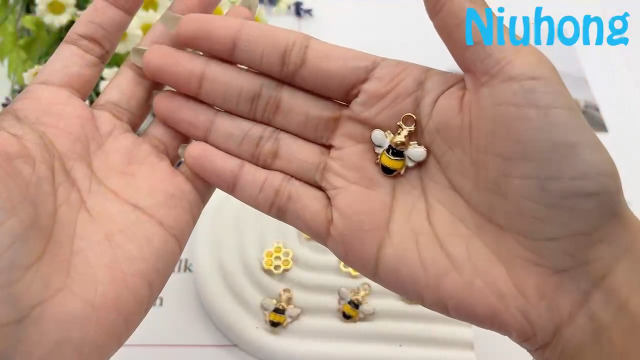 40 Ciondoli Smalto Ape E Favo - Charm Per Fai Da Te Gioielli, Bracciali E Collane - Foto 3