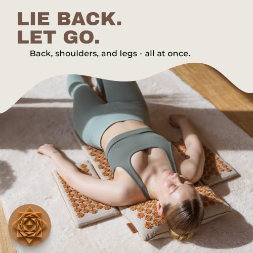 Glanzstück Berlin® XXL Acupressure Mat Set Fullbody Edition - 9,350 Flower Tips, 2 Add- On Modules, Linen Cover, Coconut Fiber Fill, Pillow & Carry Bag - Up to 42.5" x 16.5" Full Body Massage Mat - Image 3