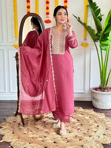 Image of Shiv Textiles Women's Chanderi Silk Embroidered Kurta Pant Dupatta Set(JDA-MADHAVI-Pink-L)
