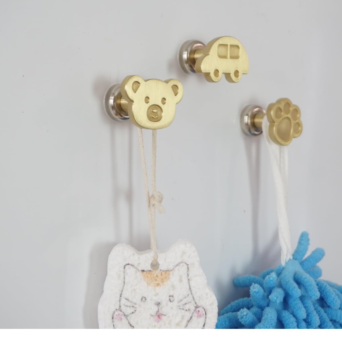 3 Pcs Magnetic Suction Hook, Multi-Purpose Strong Bearing Capacity Natural Brass Hooks for Coats, Towel, Hat, Keys, Purse(Gold)