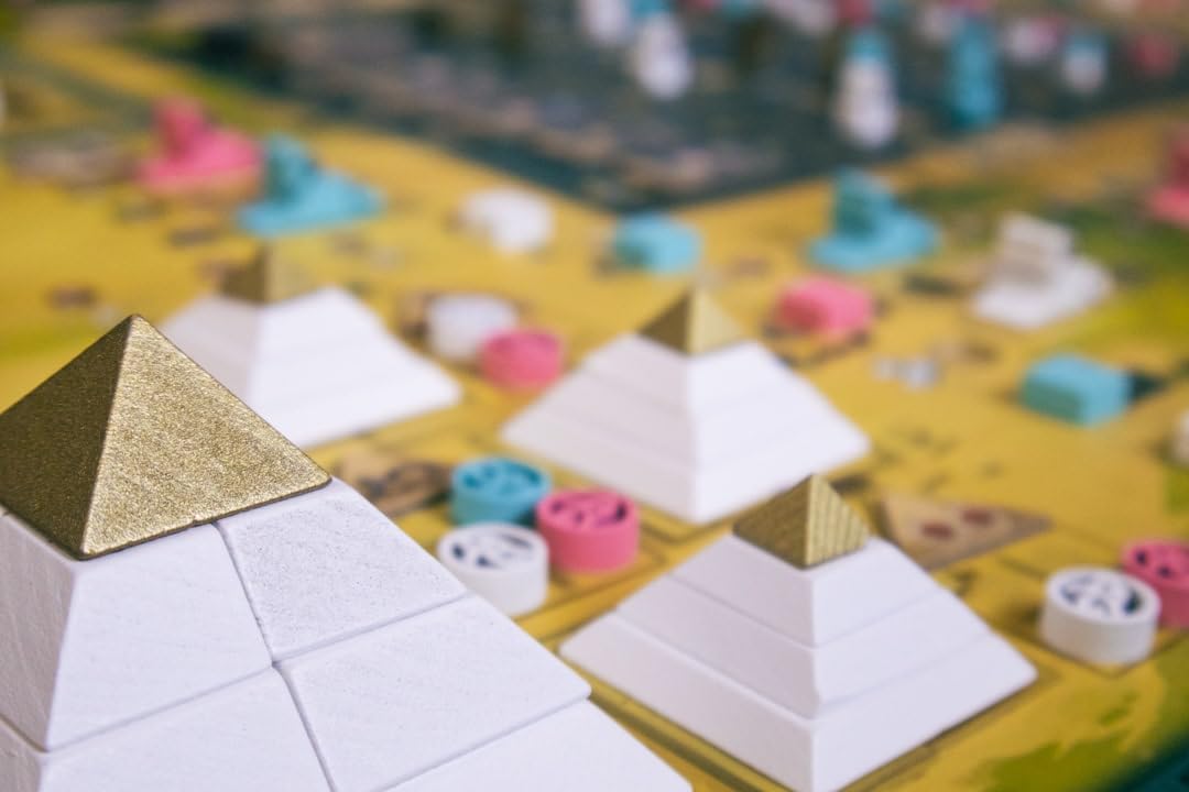 Pegasus Spiele Men-Nefer, Gold und Schwarz