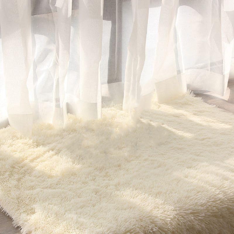 Tapis en peluche beige 100 x 200 cm : grand tapis de sol intérieur uni