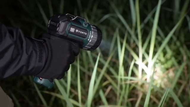 FORTO Compact Rechargeable Spotlight with Adjustable Focus