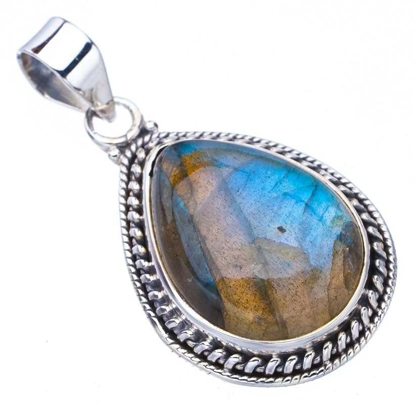 Pendentif Labradorite Bleue en argent pour sublimer vos tenues bohèmes chic