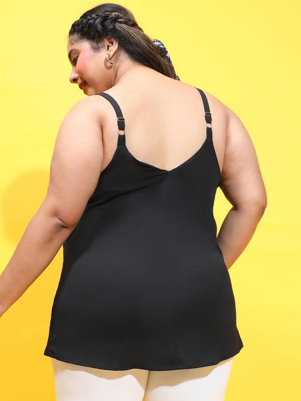 Image of oxolloxo Women Plus Size Soild V-Neck with Lace Detailed Sleeveless Strappy Top