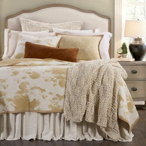 Image of Paseo Road Elsa Cowhide 3 Piece King Tan Cotton Western Bedding Quilt Set