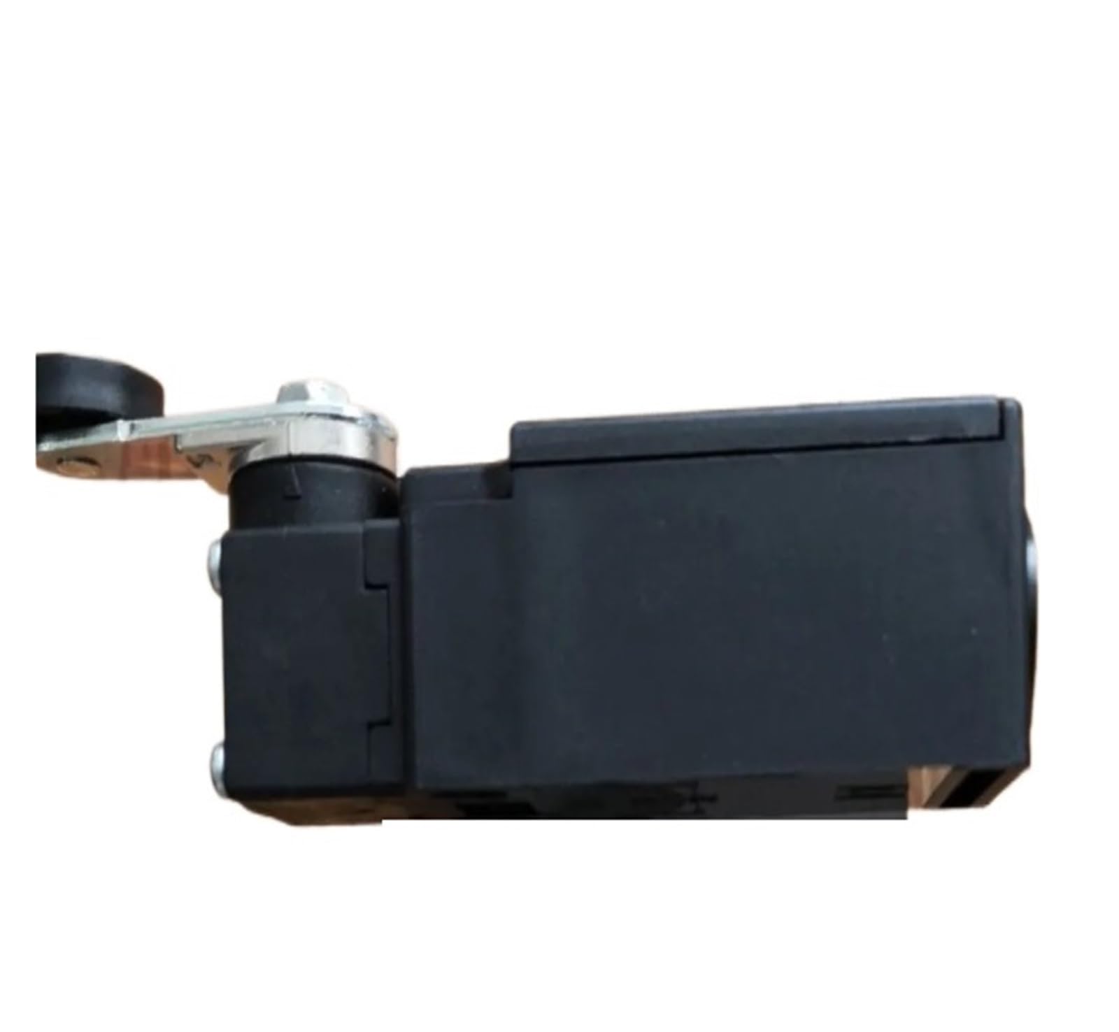 TADZKKIWM Restricted Switch FR531