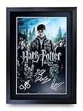 Un regalo que REALMENTE AMOR - llevarlos de vuelta a la magia de Hogwarts con esta firmado y enmarcado, foto impresa de los personajes más populares para abordar vez el Expreso de Hogwarts. Un mágico presente para ellos y los mejores presentes que da puntos asistente para usted!
