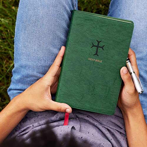 Nkjv, End-Of-Verse Reference Bible, Personal Size Large Print, Leathersoft, Green, Red Letter, Comfo
