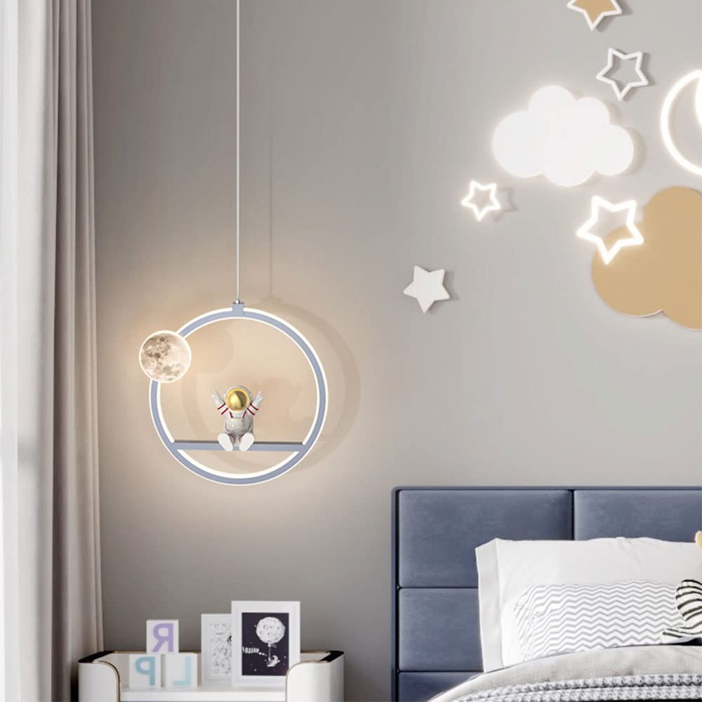 Lampe suspendue enfants : finie la table de chevet encombrée - 8