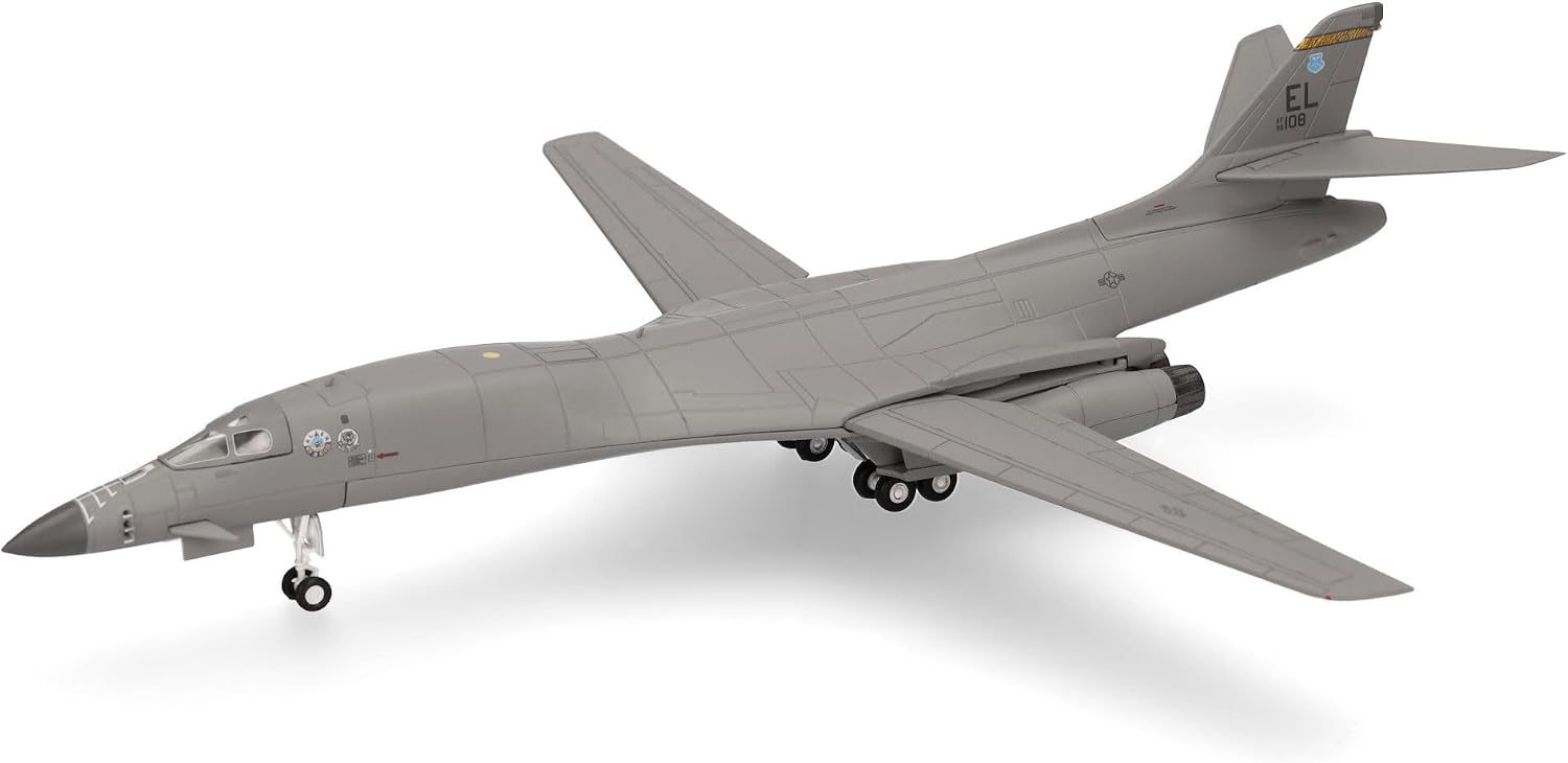 Модель самолета U.S. Air Force Rockwell B-1B Lancer от Herpa — 37-я бомбардировочная эскадрилья, авиабаза Эллсворт «Alien with an Attitude» — 86-0108, миниатюра в масштабе 1:200, коллекционная модель, модель с подставкой, металл