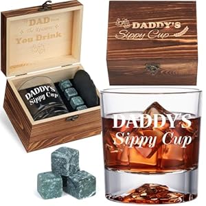 PONPUR DADDY SIPPY CUP Gifts for Men Dad, Daddy, Engraved Whiskey Glass, Christmas Stocking Stuffers, Funny Dad Birthday Gifts for Dad Husband from Wife Daughter Son Kids, Unique Gag Men Gift