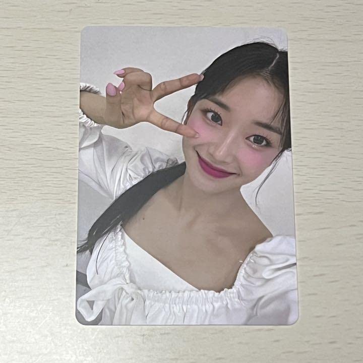 STAYC  スミン トレカ s-l1200.jpg