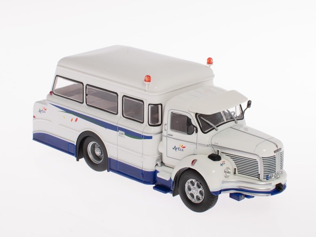 OPO 10 - 1:43 vehicle compatible with Berliet TLR 10R tow truck Artis - BER075
