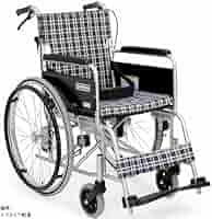 車椅子【SA22-40SB】 Amazon | 自走介助兼用車いす SA22-40SB/エア車輪(一般
