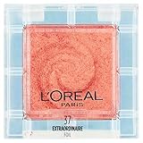 Gracias a su fórmula ultrapigmentada, la sombra al aceite realza tu mirada de un acabado satinado, mate, metálico o brillante para un resultado denso y luminoso
