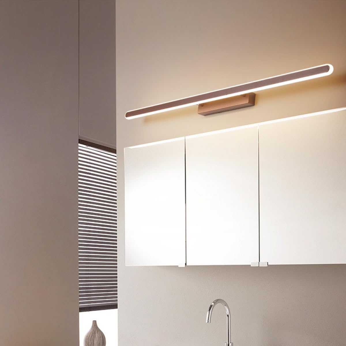 Lampada LED da Toeletta a Parete per Specchio Bagno | Dimmerabile, Luce Uniforme senza Sfarfallio, Alluminio e Acrilico per Trucco