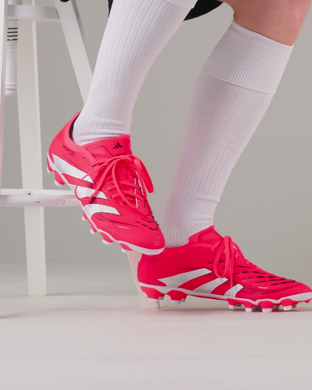 Amazon | アディダス サッカースパイク プレデター プロ HG/AG ユニ
