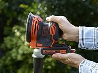 Black+Decker Akku-Exzenterschleifer / Schleifmaschine (18V, mit Staubfangbehälter, zum Schleifen/Polieren, ergonomische Multi-Positionsgriffflächen, Lieferung ohne Akku und Ladegerät), Schwarz, Orange – Ansicht 9