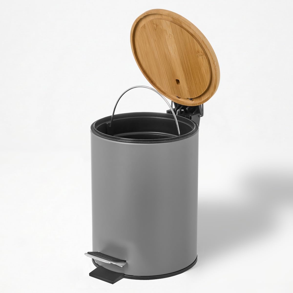LOLAhome - Papelera de 3 litros de Pedal de Metal Gris y Tapa de Bambú para Baño - Cubo Interior Extraíble y Acabado Mate Antihuellas