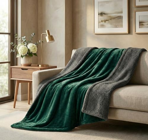 Image of VAS COLLECTIONS Premium Ultra-Soft Comforter | 350 GSM Cozy Single Bed Blanket 223x142 cm | Warm Winter Bedding for Bedroom, Soft & Plush Blanket 1100 g (Green & Grey)