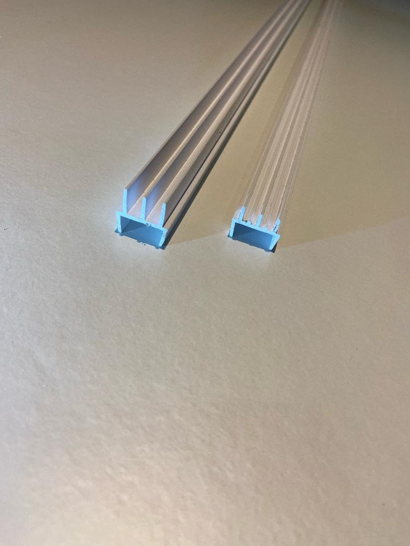 Clip On Vivarium Track Top And Bottom White Suit 15mm Board 4mm Glass (7' 210cm Long)