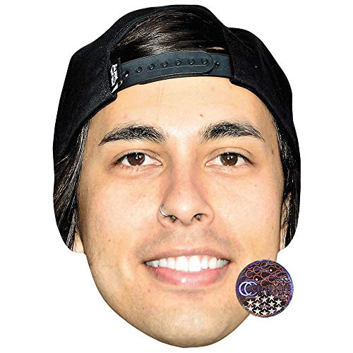 Vic Fuentes (Smile) Big Head. Masque Plus Grand Que Nature.
