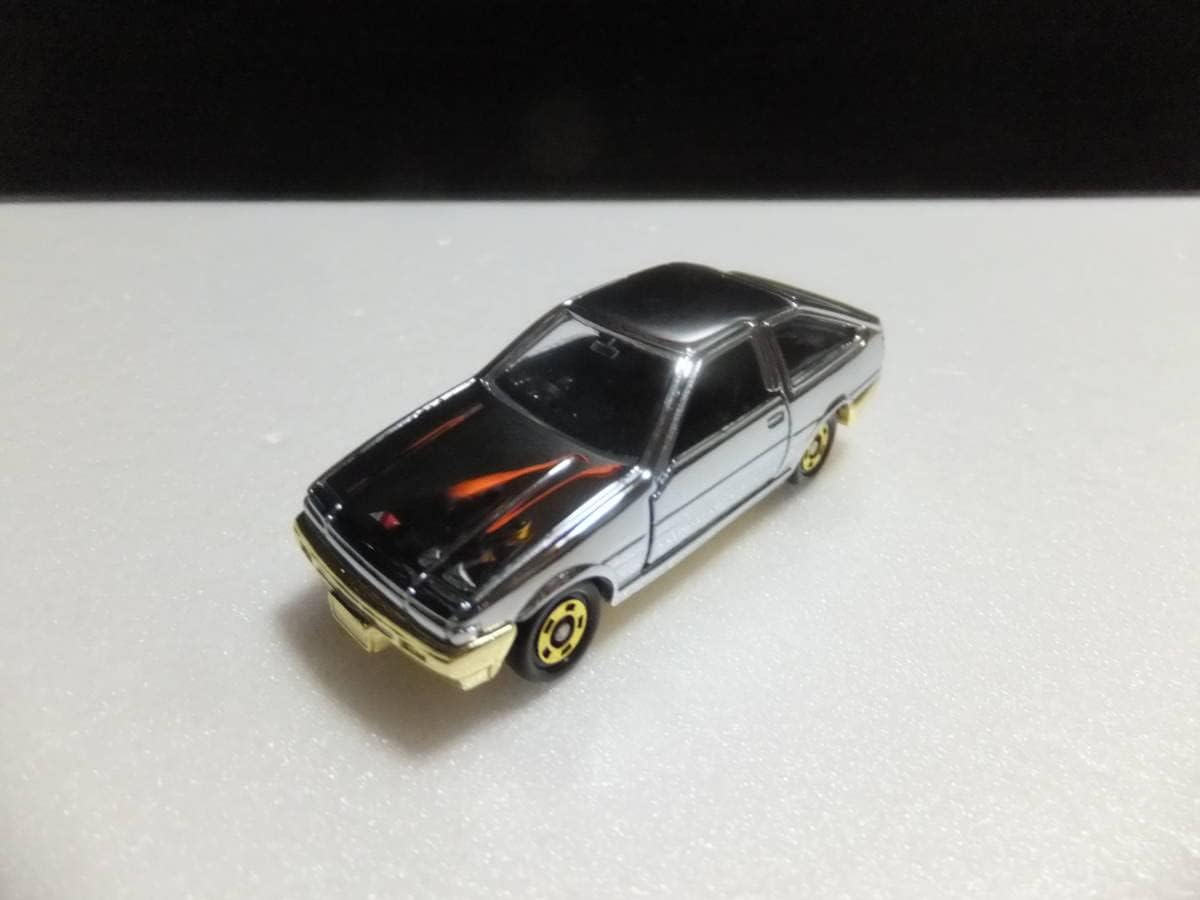 トミカ AE86 MEGAWEB 5th Anniversary トミカ AE86 MEGAWEB 5th Anniversary Megaweb History Garage 5th