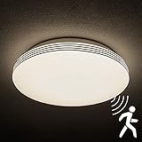 VERSÁTIL ✓ Plafón LED de techo de diseño en blanco cálido que se adapta a todos los espacios. Los 4 anillos cromados dan a la luminaria ese toque de distinción y ponen un bello acento. Gracias a su grado de protección IP44, también puede utilizarse en baños, lavaderos y otras estancias húmedas, así como en zonas exteriores protegidas.