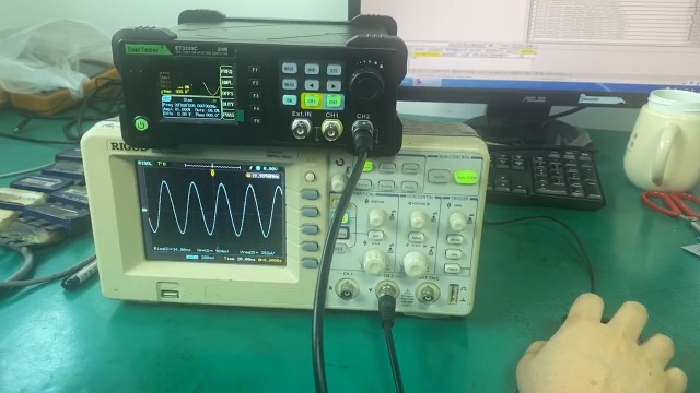 Image of East Tester DDS Function Generator Dual-Channel Function /Arbitrary Waveform Generator ET3320C