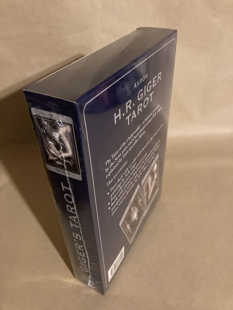 Amazon.co.jp: H.R.GIGER TAROT アクロンタロット 黙示録 シンボル 
