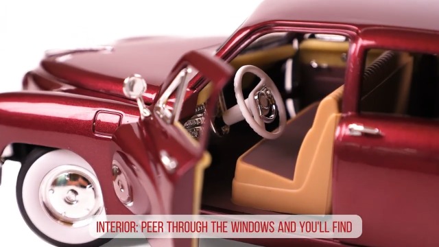 Amazon.com: LUCKY DIE CAST 1948 Tucker Torpedo 1/18 Scale Die-Cast