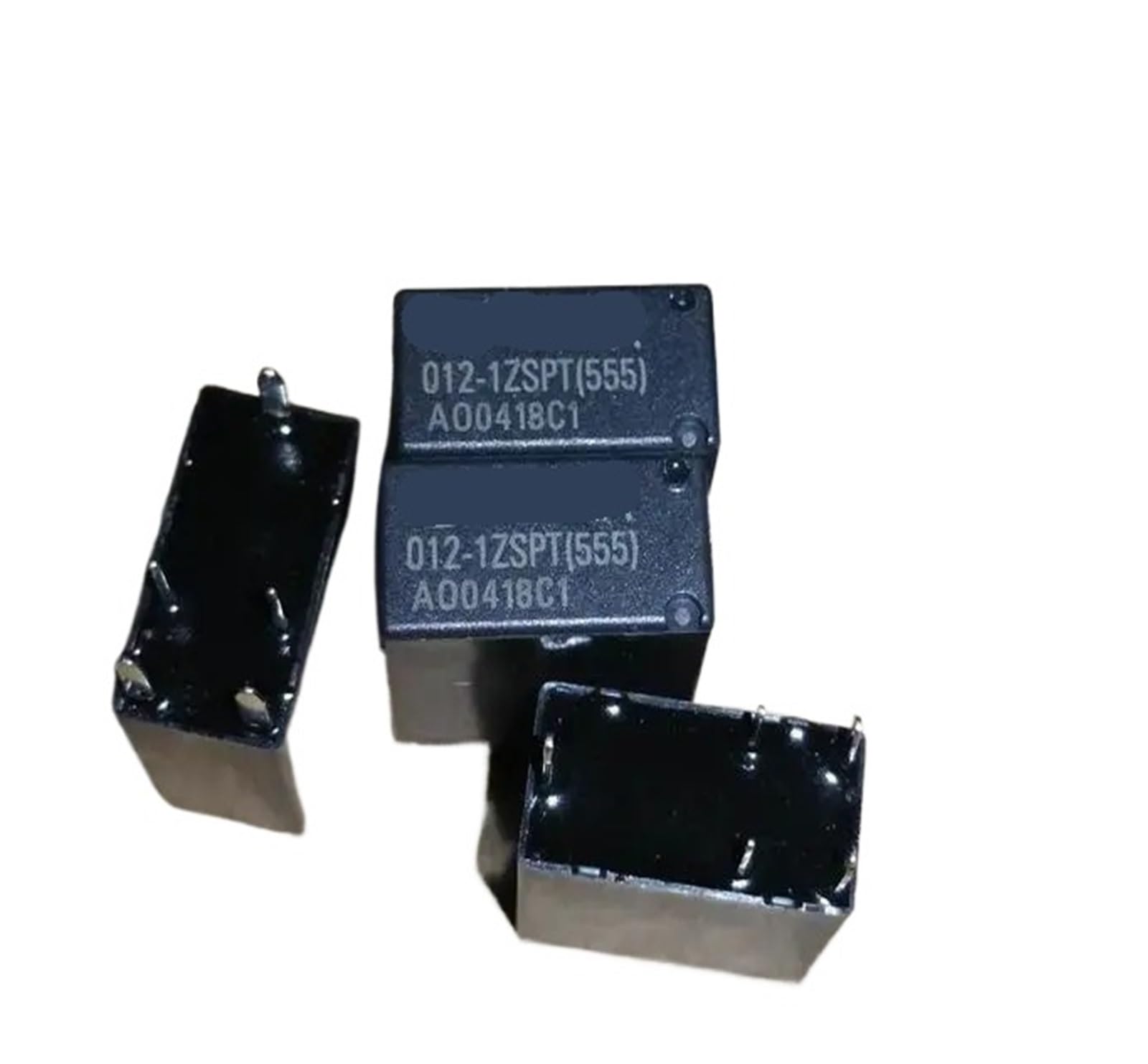 Relais HFKA 012-1ZSPT haute performance pour commutation stable de circuits