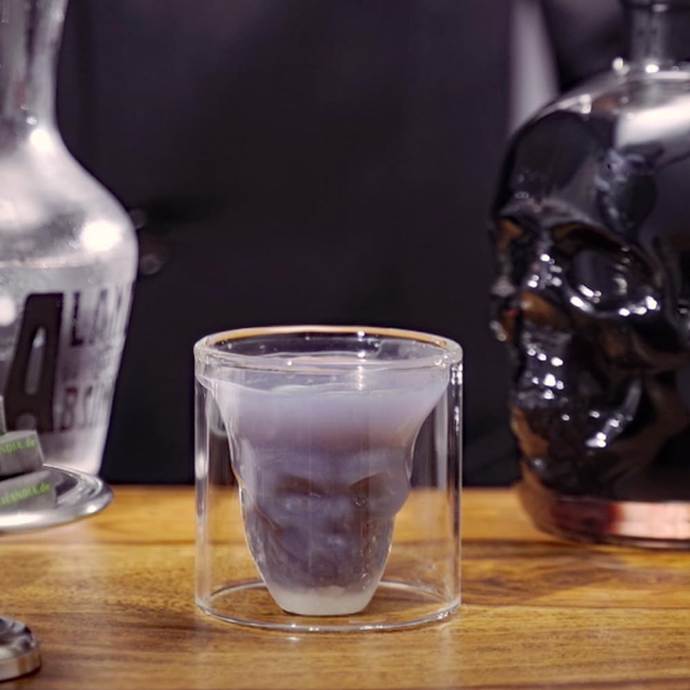 Totenkopf Absinth Set von ALANDIA | 1x Schwarzer Absinth Hamlet 0,5 l | 2x Skull Gläser | 2x Löffel | 1x Zuckerwürfel